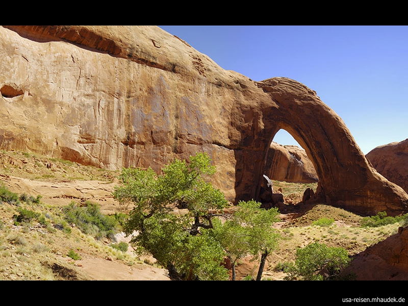 Broken Bow Arch, Hole In The Rock Road